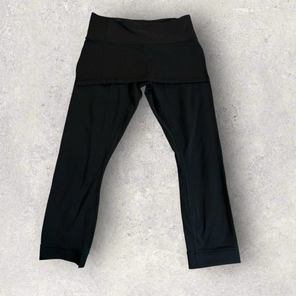 Lululemon A Go Go Crop Black size 6